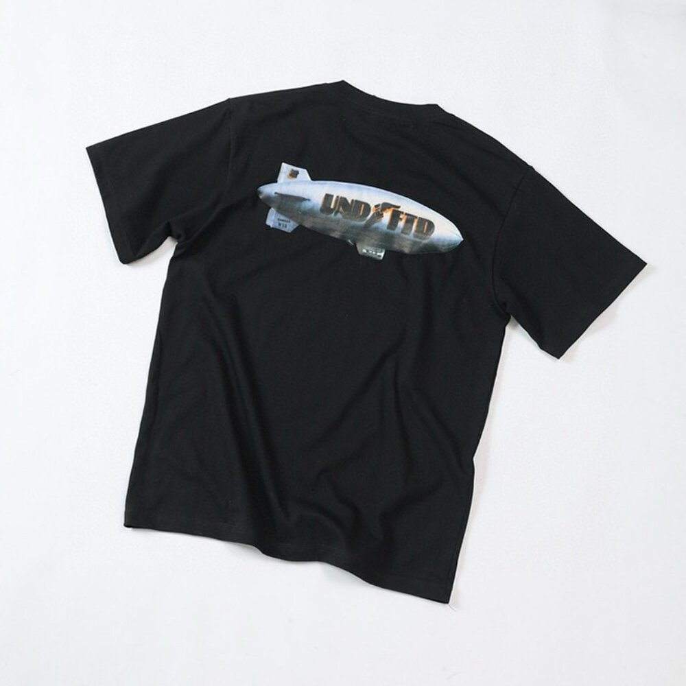 Undefeated Black Blimp Print T-Shirt